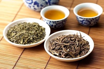 Ученые заявили, что травяной и зеленый чай опасны для здоровья.